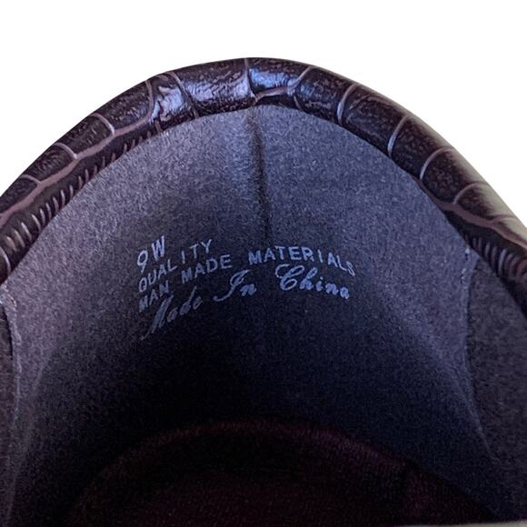 Easy Street Brown Faux Leather Croc Embossed Clogs Comfort Slip-On Size 9 NWOT - Picture 8 of 9